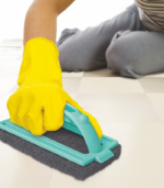 9097 TILE AND FLOOR CLEANING SCRUB PAD WITH HANDLE - Image 2